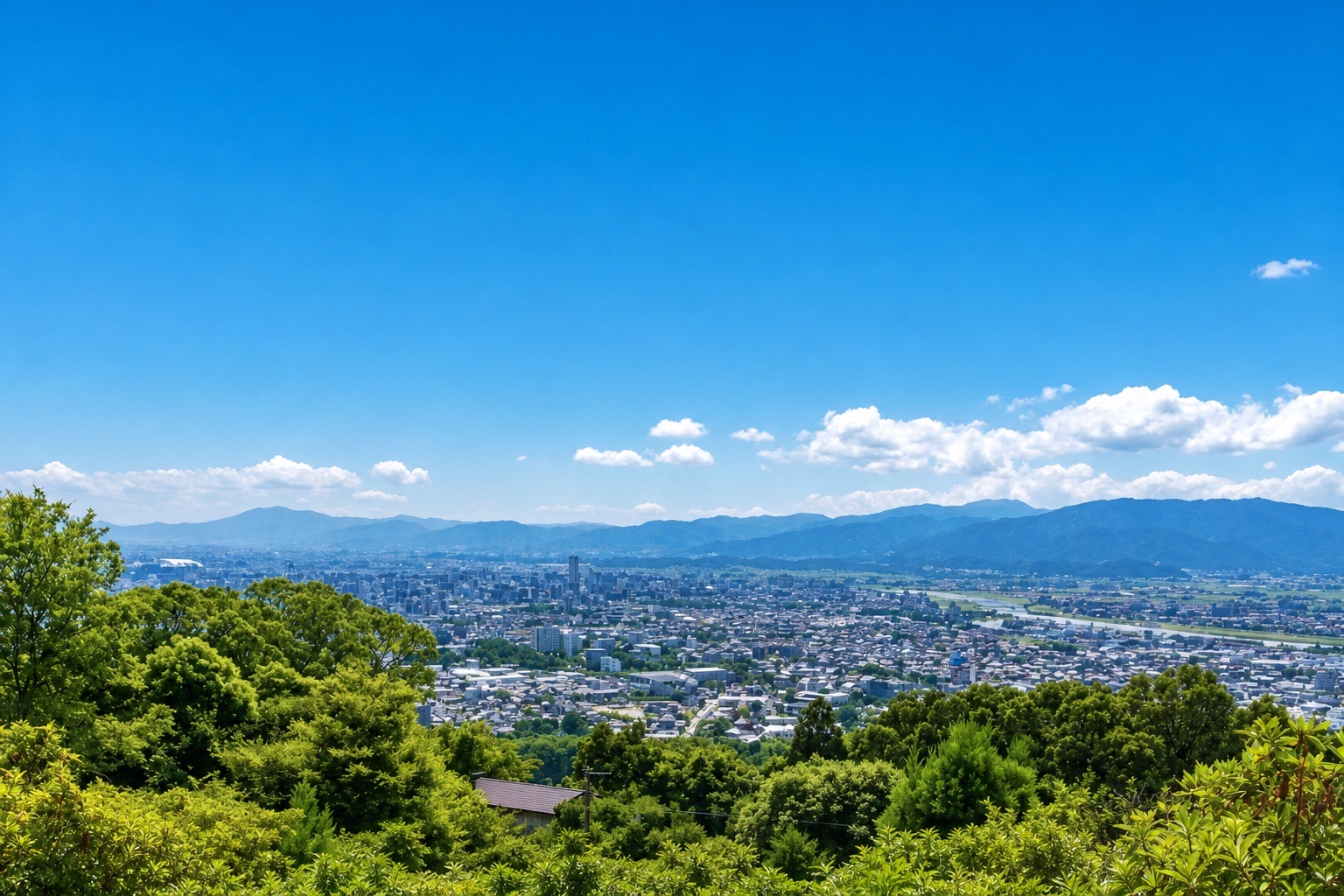 高良山から見下ろした久留米市のまちなみ（イメージ写真）
